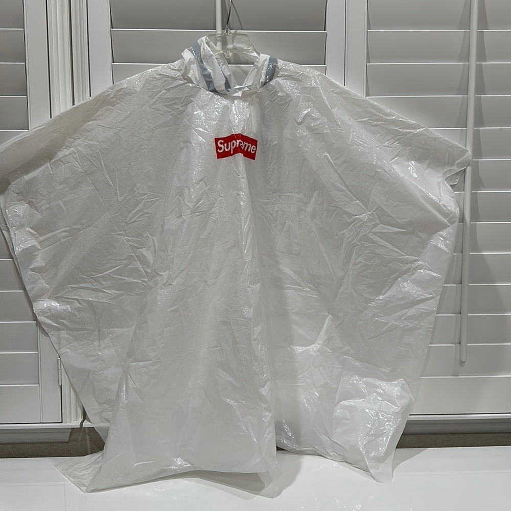 Supreme Poncho
